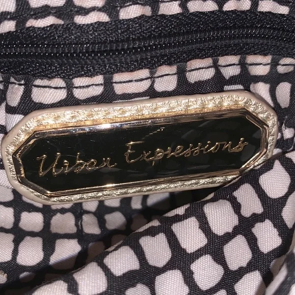 2/$15 💵 Metallic Gold Bag...Clutch/Wristlet. Accessorize Gold Eyelets - Picture 7 of 7